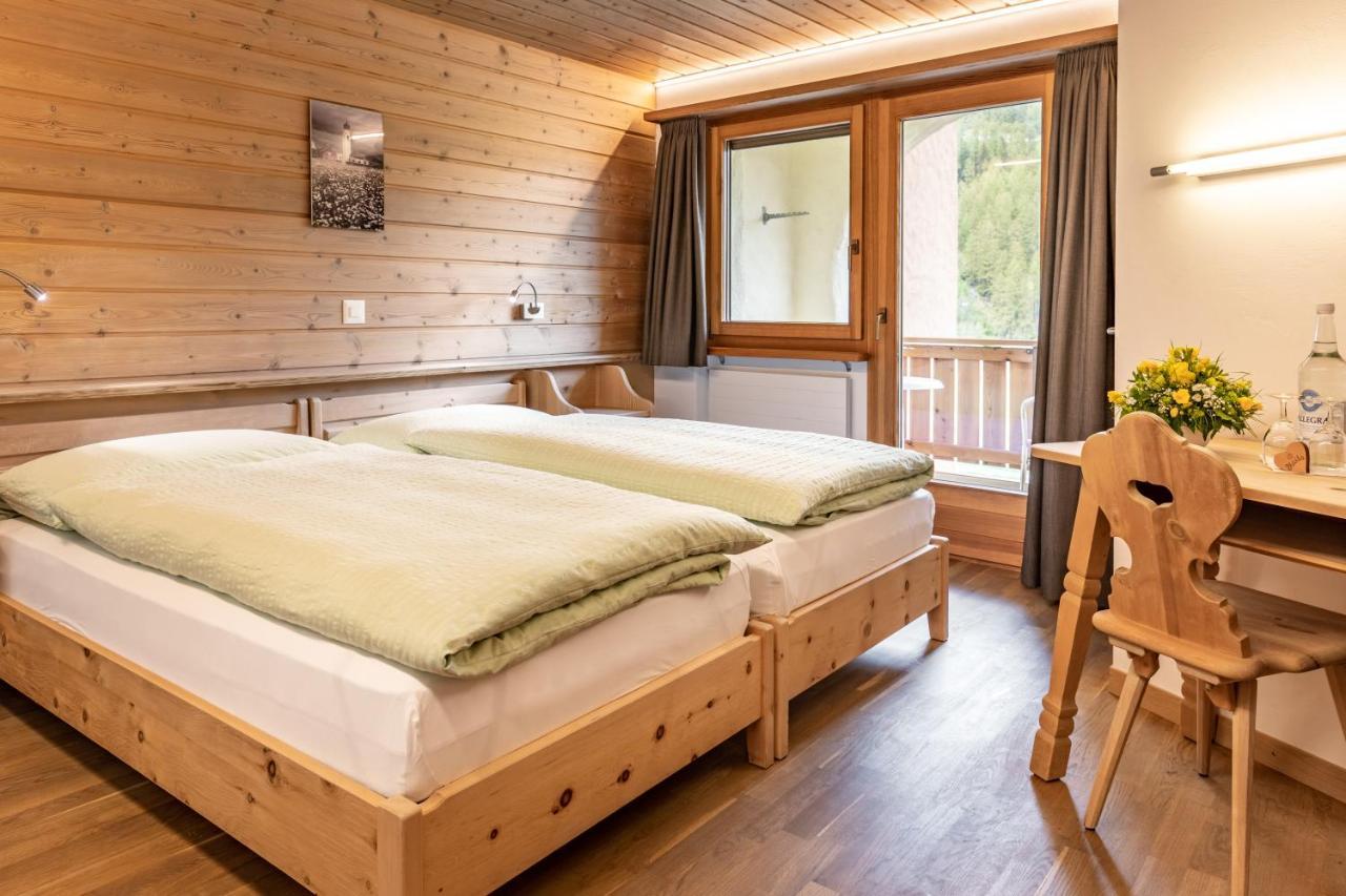 Hotel Landgasthof Staila Fuldera Esterno foto